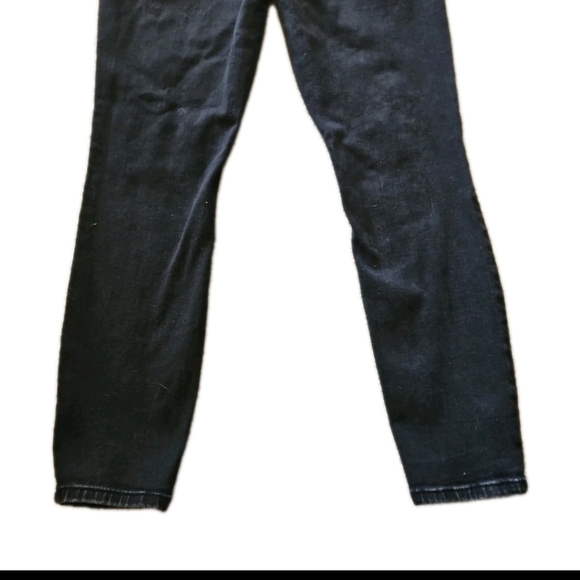 Disney Mickey Mouse & Minnie Mouse Kissing Patch High-Waisted Black Jeans 15 - Picture 6 of 13